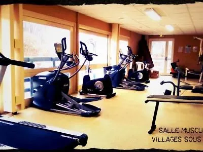 Dans Village アパート *